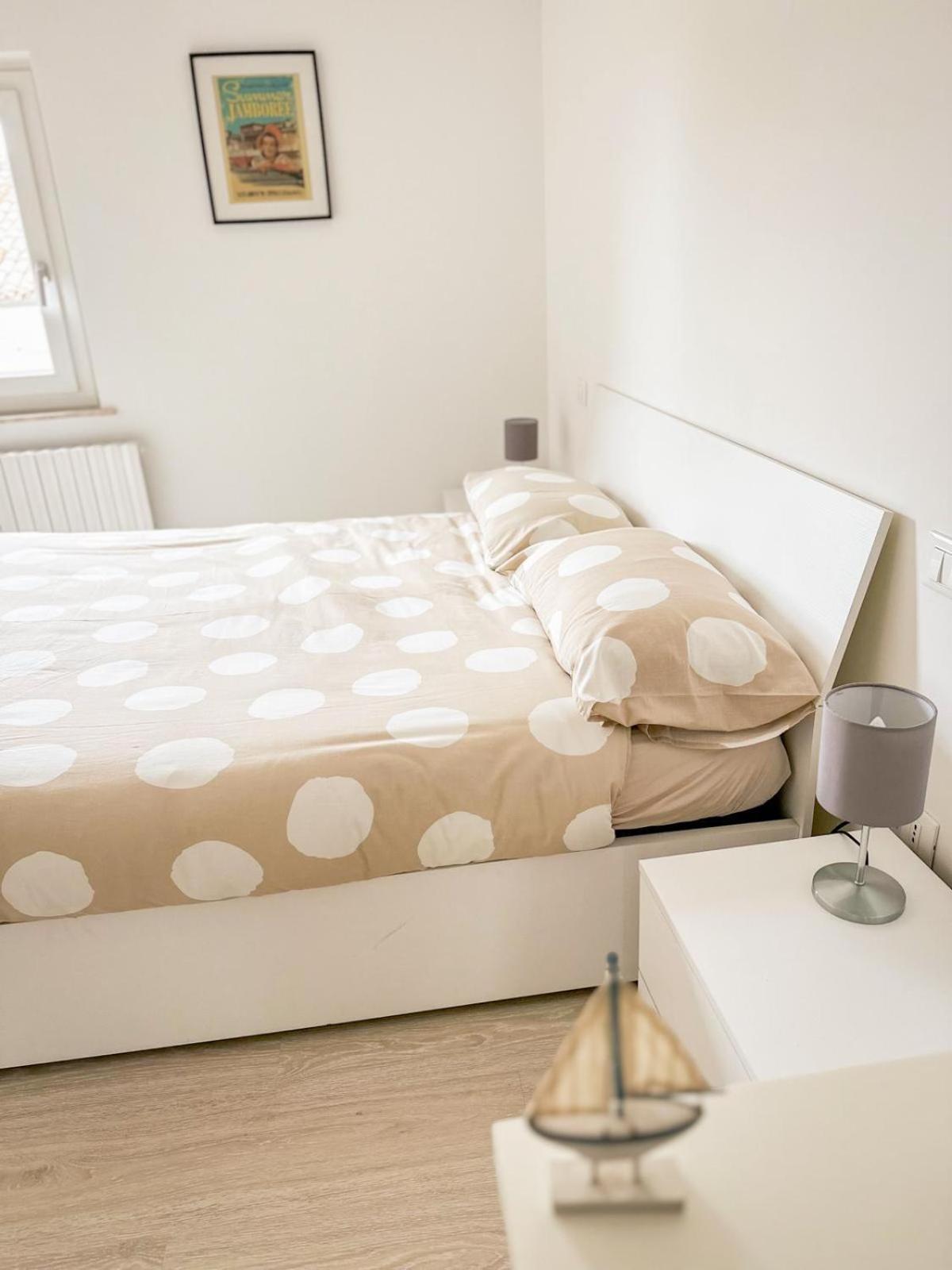 Apartament La Via Del Castello Castelferretti Zewnętrze zdjęcie